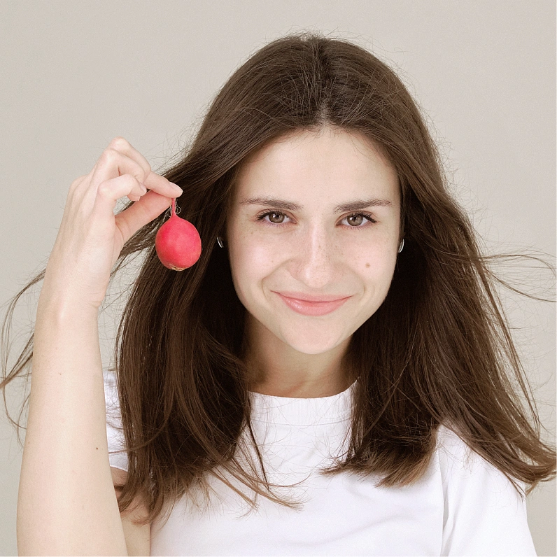 Nika Boytsova with radish