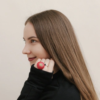 Lena Mosina with radish